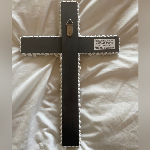 Beach Shell Cross - Picture 3 of 3